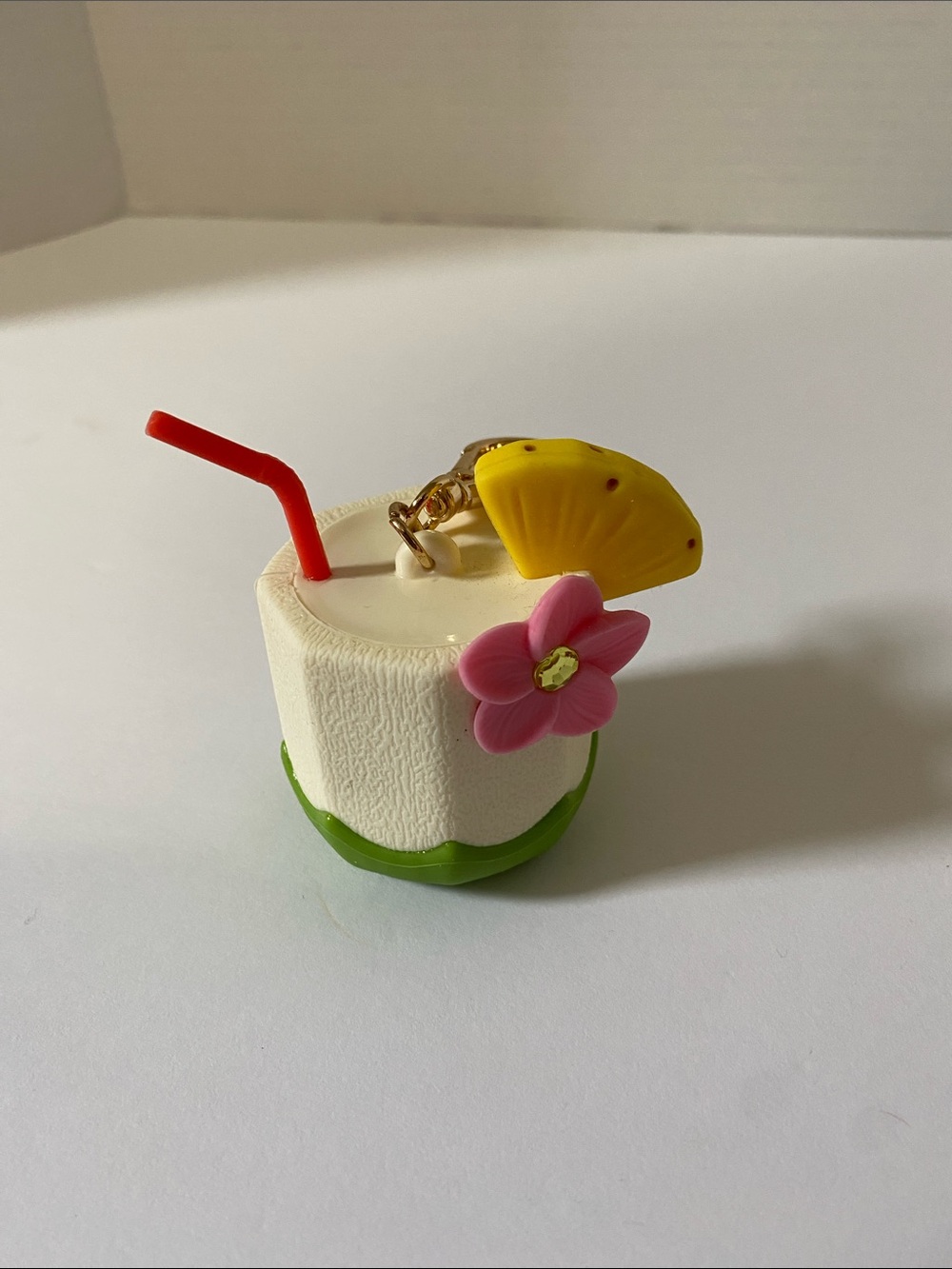 Bath and Body Works Pina Colada PocketBac Hand Sanitizer Holder